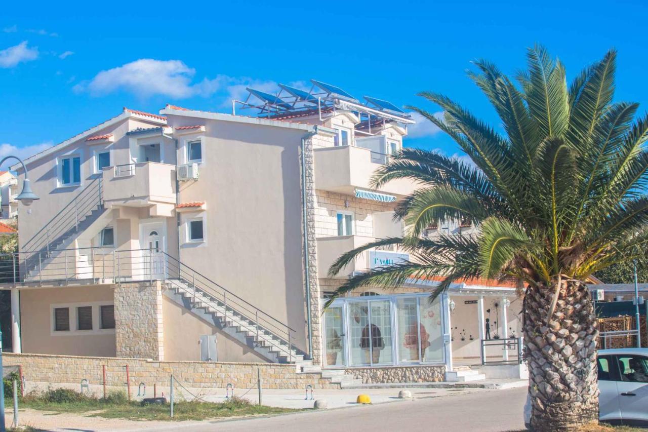 Apartments In Rogoznica 40364 Extérieur photo