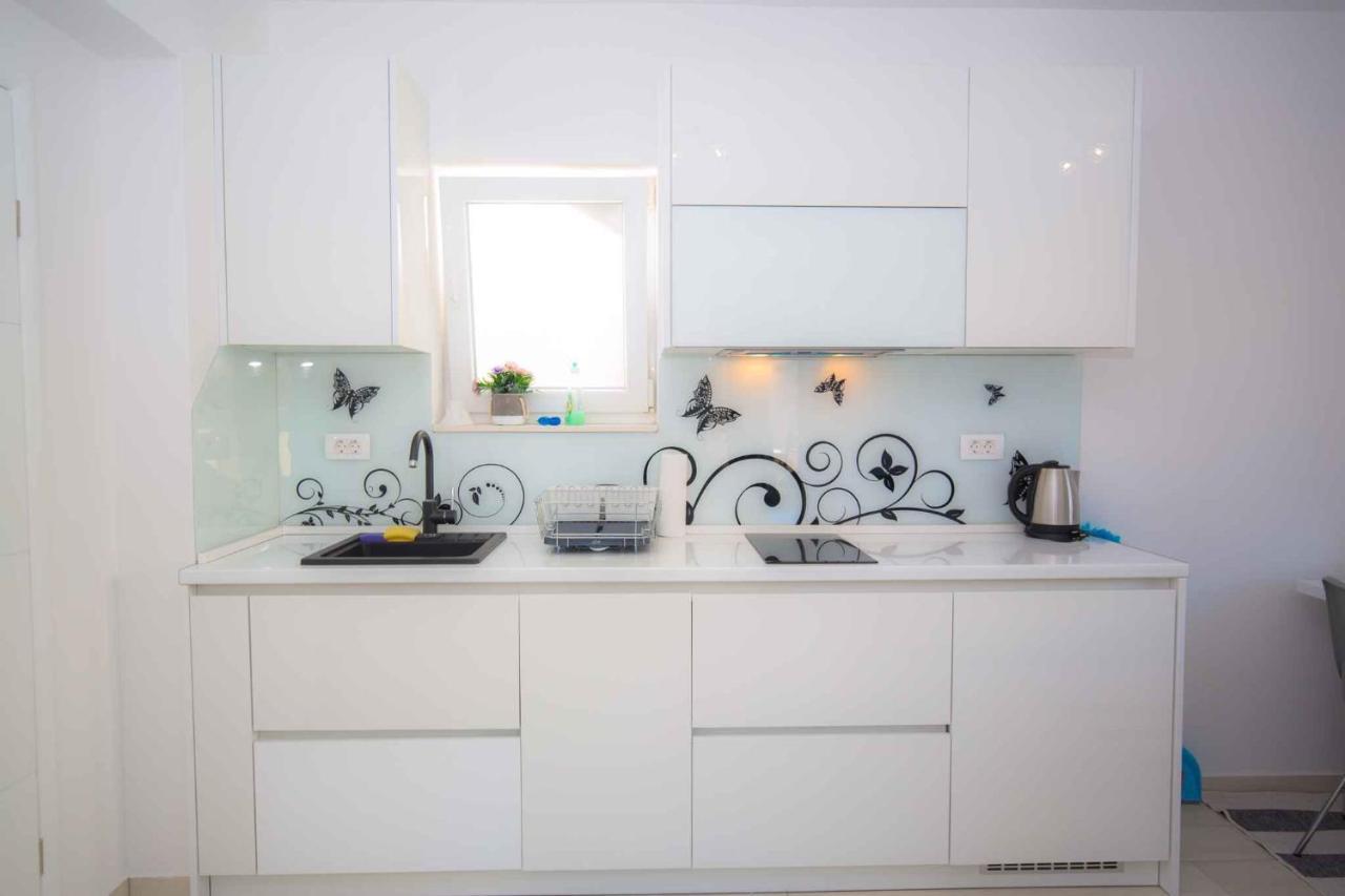 Apartments In Rogoznica 40364 Chambre photo